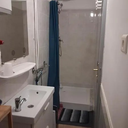 Apartment A 100 M - Stationnement Gratuit - 3 Pers Agde